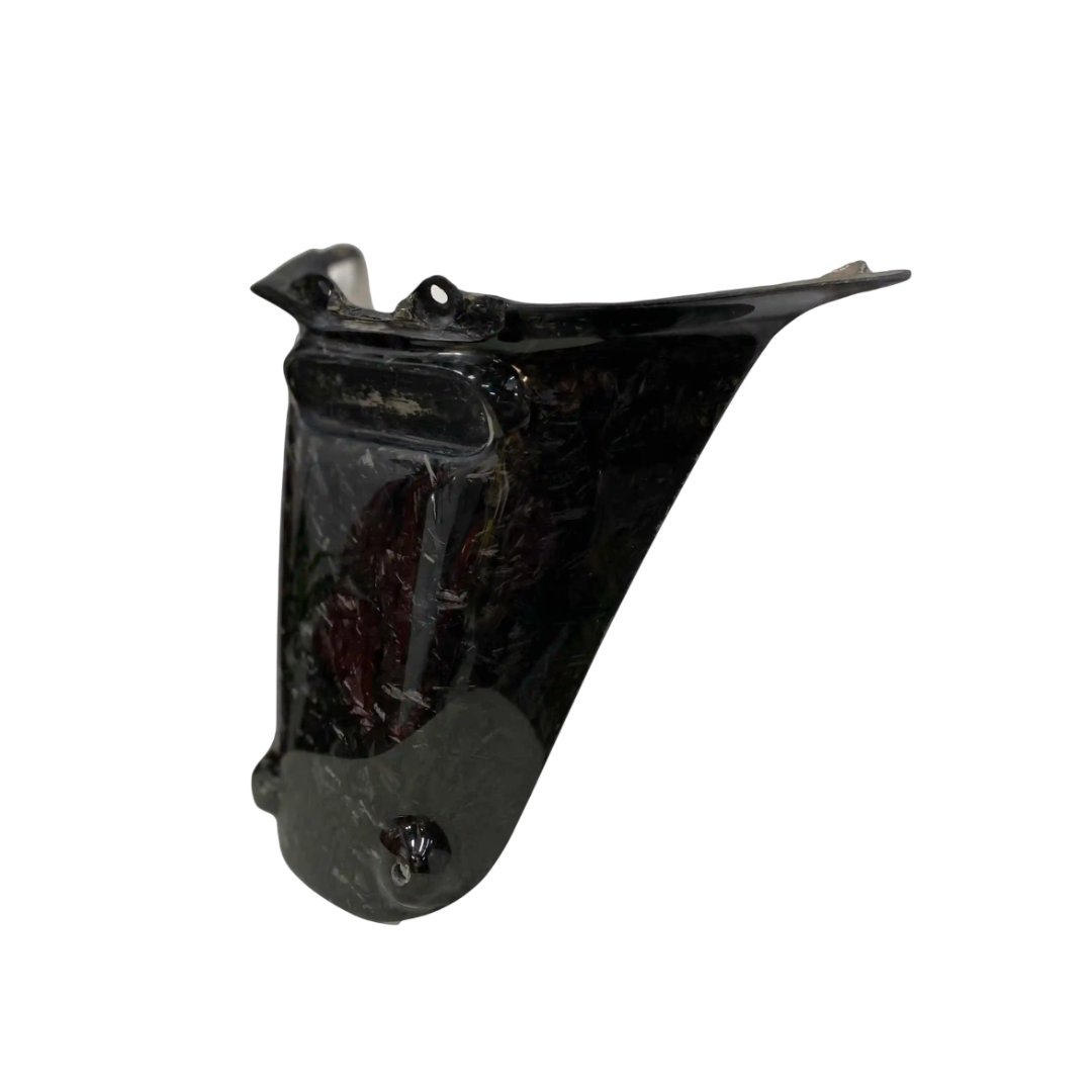 Geschmiedeter Carbon-Heckfender im Vespa 125cc-Stil
