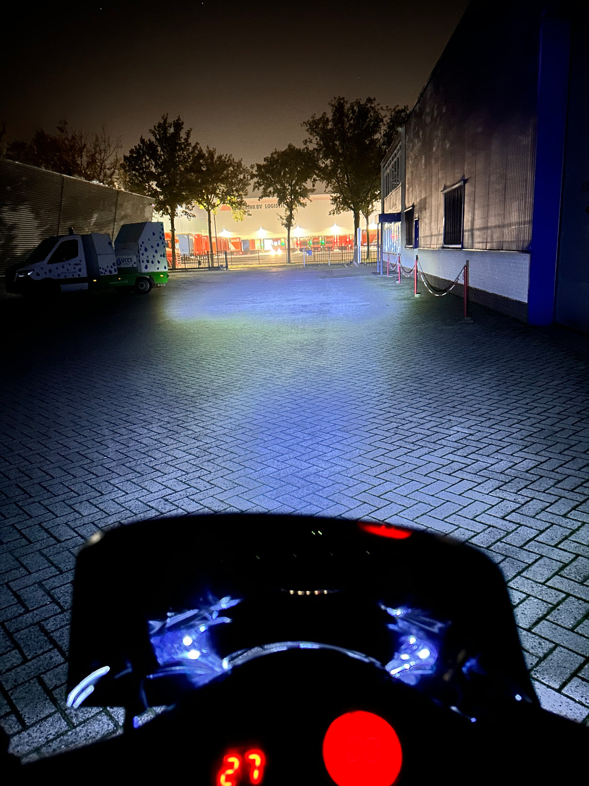 Lampada a led bianca ba20d super luminosa universale / piaggio zip