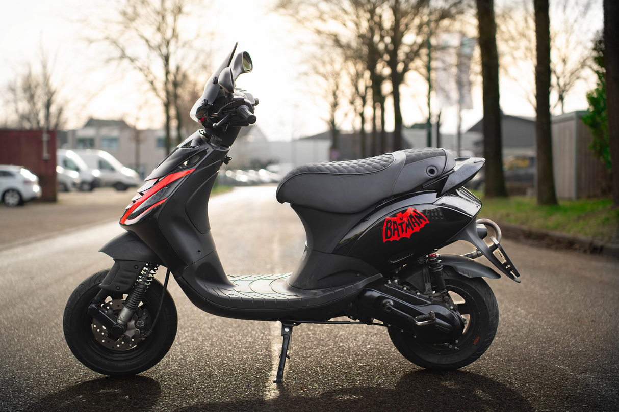 Housse de Selle Fenom Look Alcantara Noir Piaggio Zip